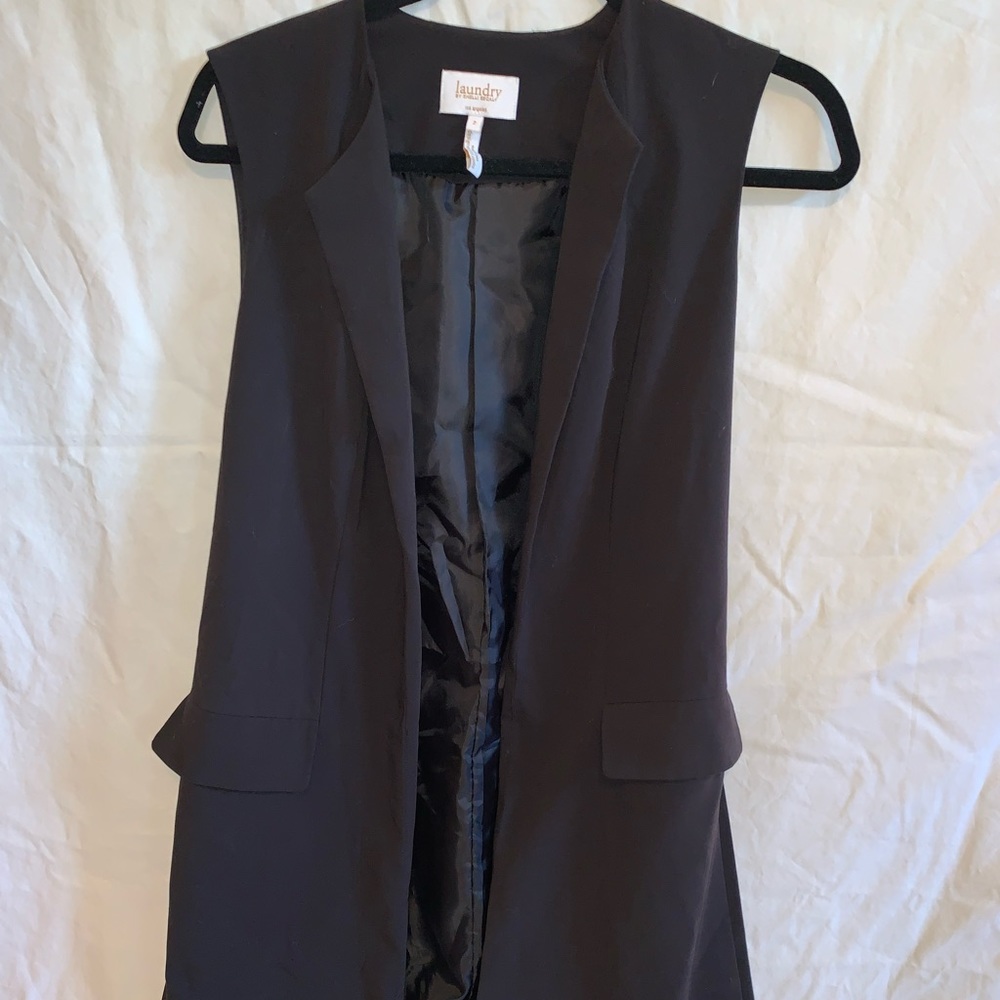 Laundry cold shoulder fashion vest
